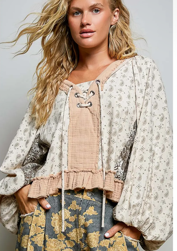 V Neck Balloon Sleeve Floral Ruffle
Woven Printed Top 100% Cotton