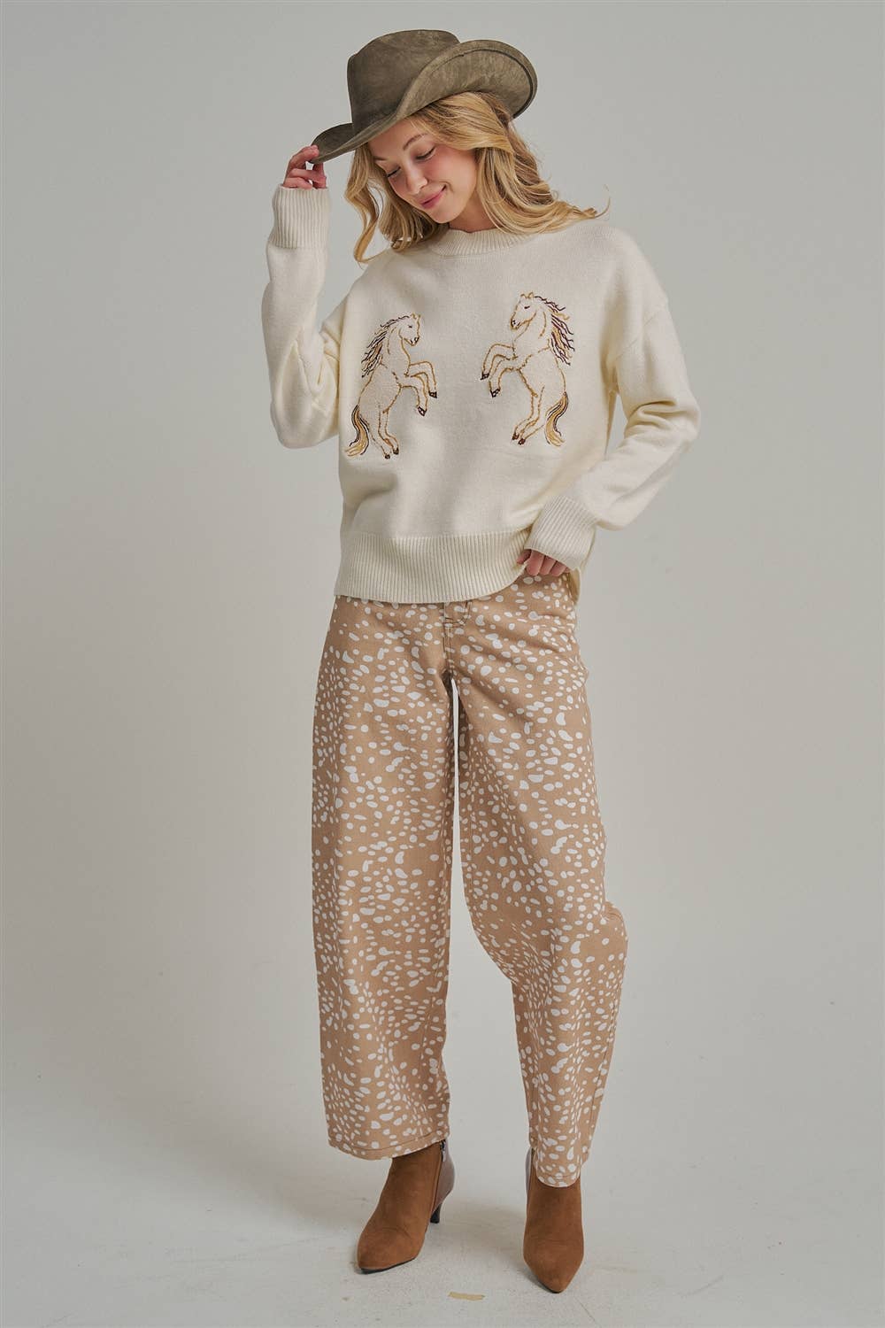 HIGH RISE DEER PRINT BARREL SHAPED WIDE LEG PANTS