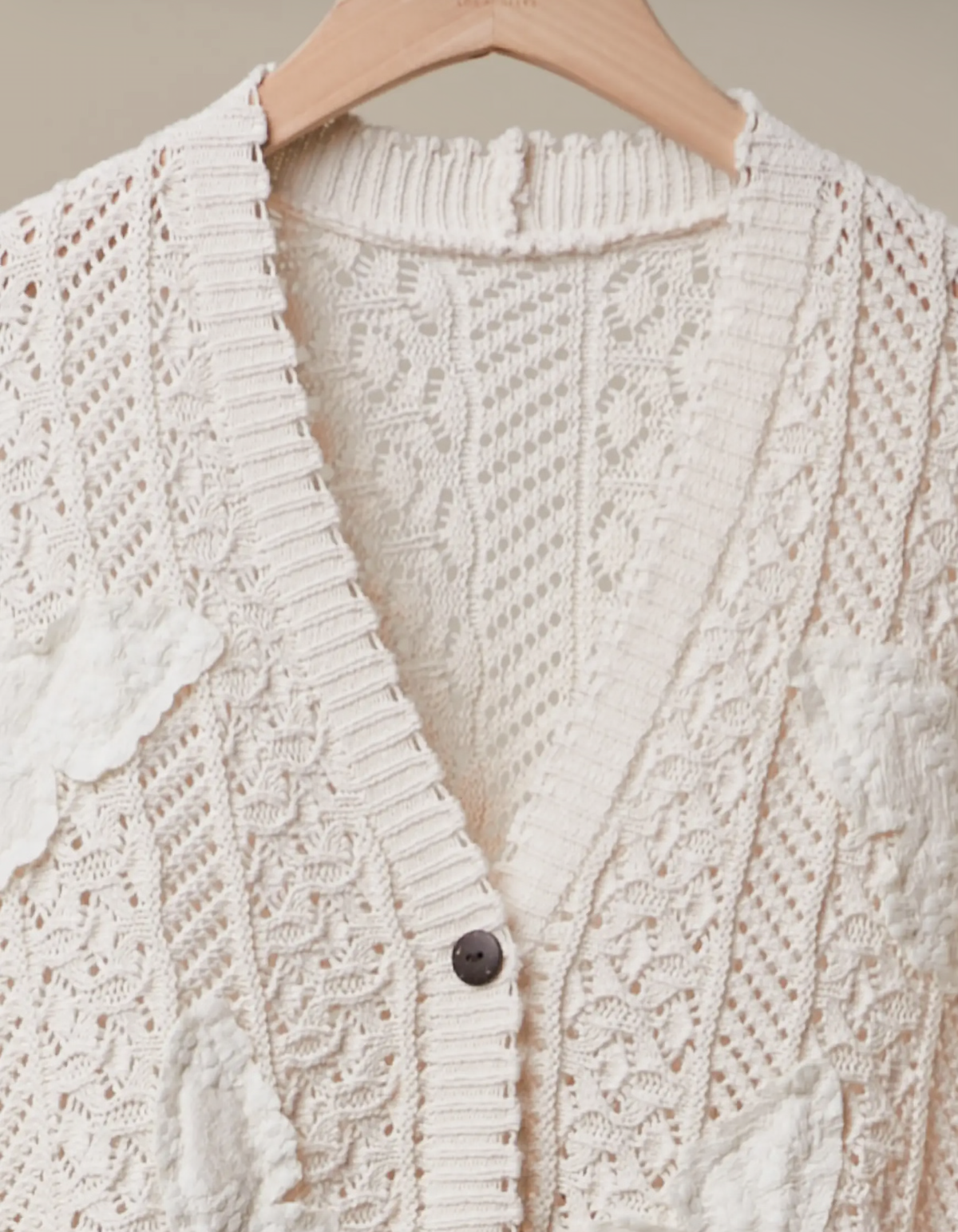 Butterfly Patch Ruffle Sleeve Lace
Knit Cardigan