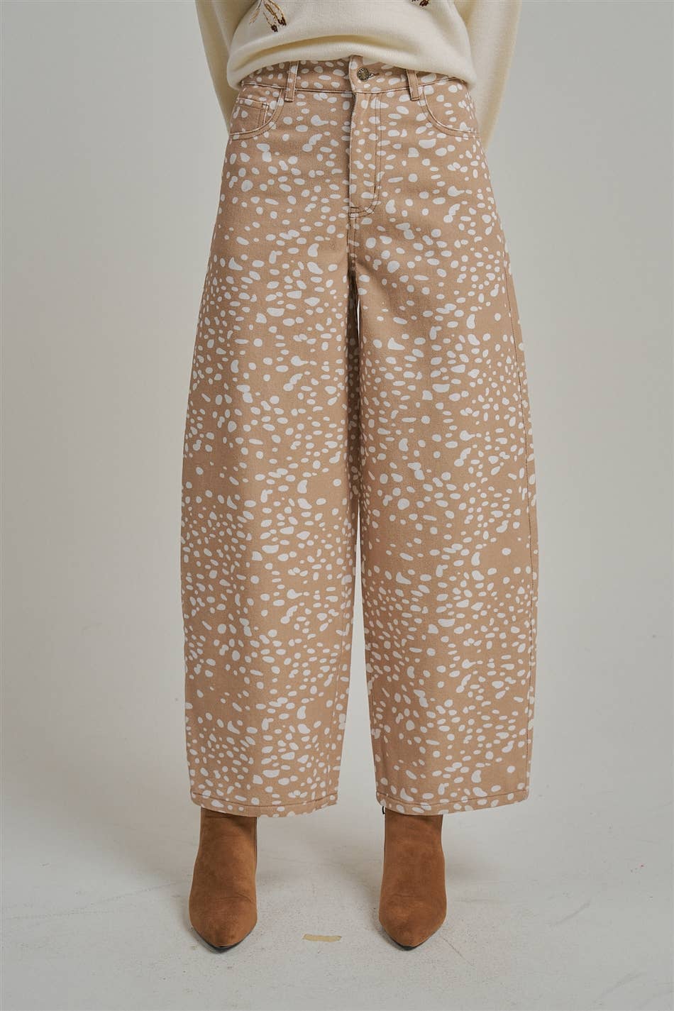 HIGH RISE DEER PRINT BARREL SHAPED WIDE LEG PANTS