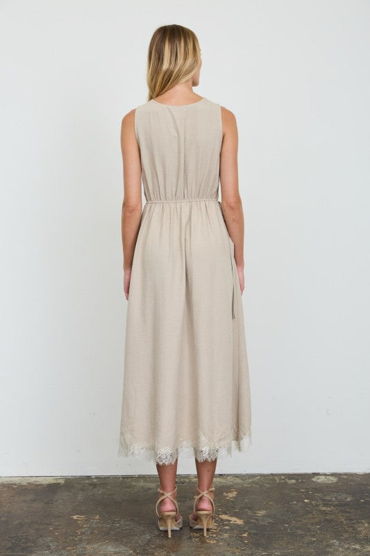 LACE TRIM V NECK TIE WAIST SURPLICE
MIDI DRESS
