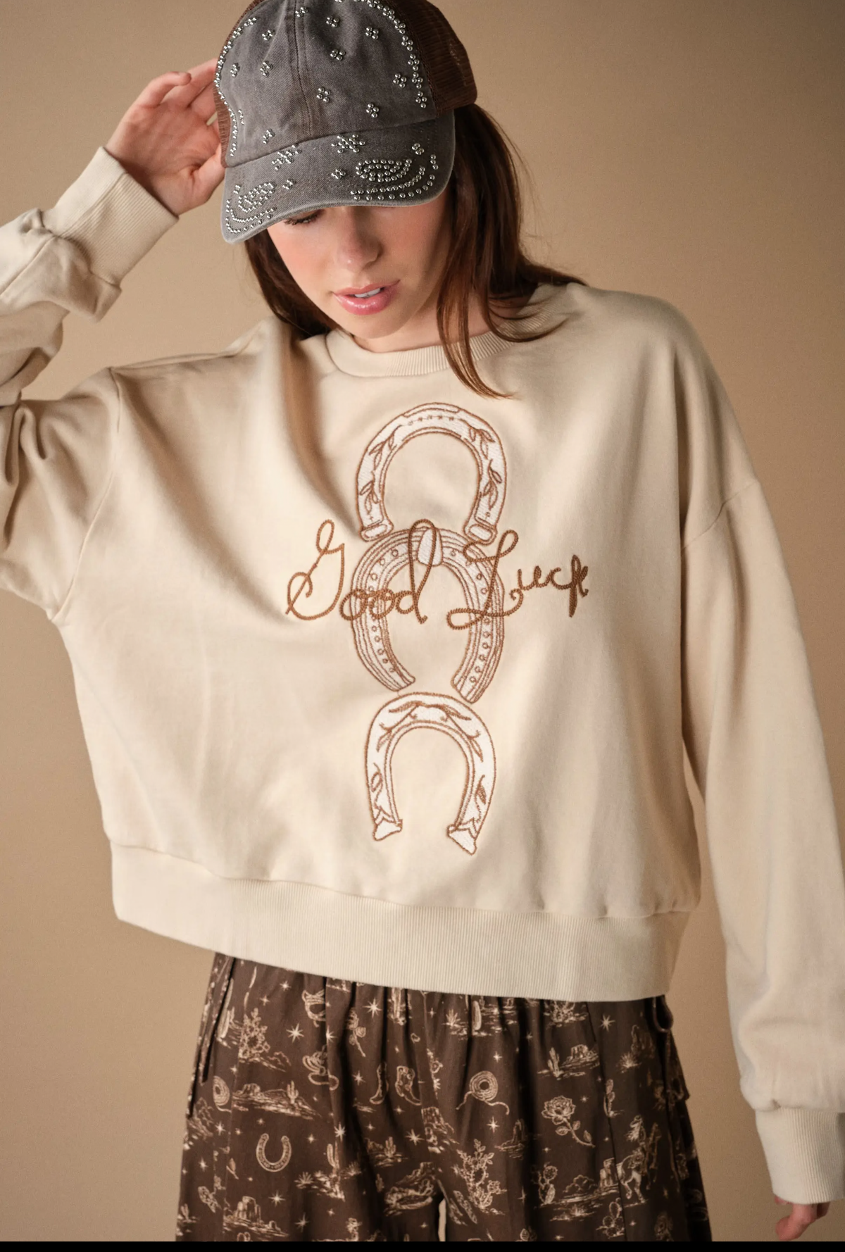 Western Horseshoe Mineral
Wash Sweatshirt