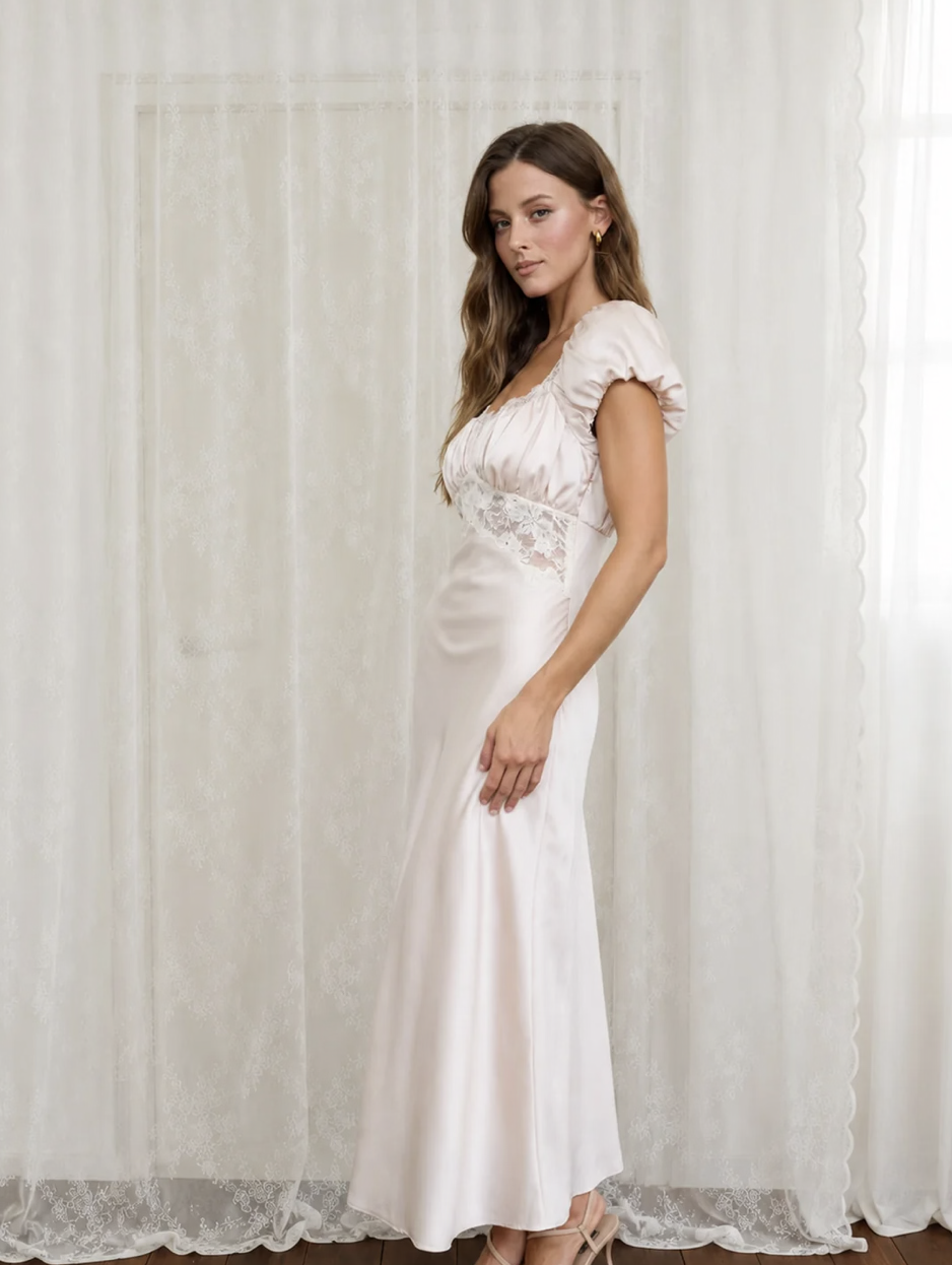 SATIN LACE DETAIL SHORT
SLEEVE MIDI DRESS