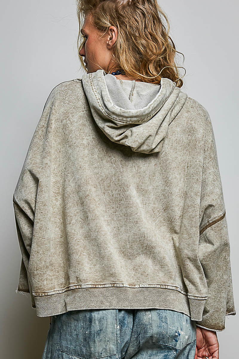 Vintage Wash ¡°LOVE¡± Lace Appliqu¨¦ Hoodie
