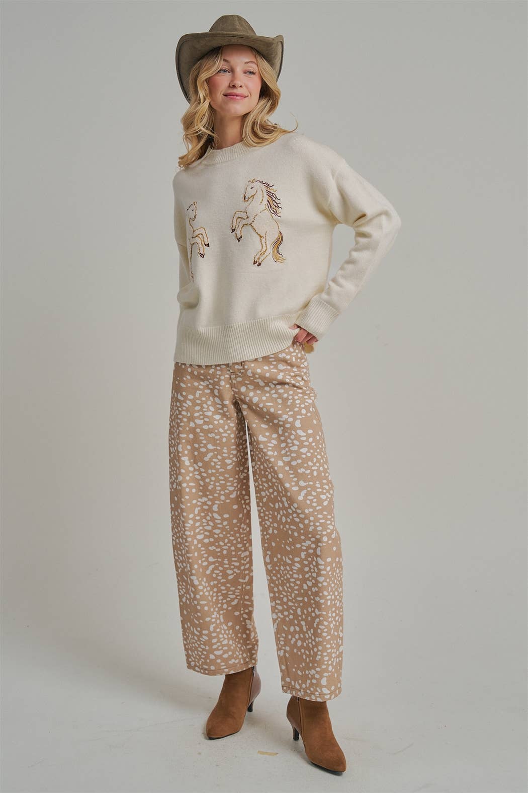 HIGH RISE DEER PRINT BARREL SHAPED WIDE LEG PANTS
